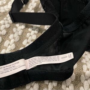 Black Push-Up Plunge Underwire Bra